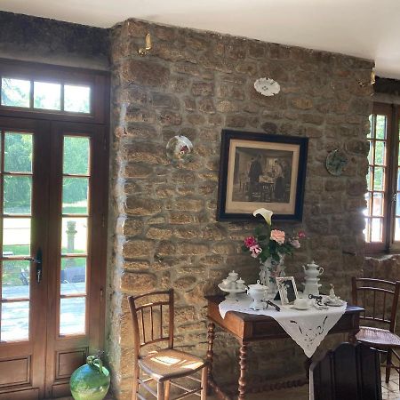 La Forge De La Coudraie Panzió Pleugueneuc Kültér fotó