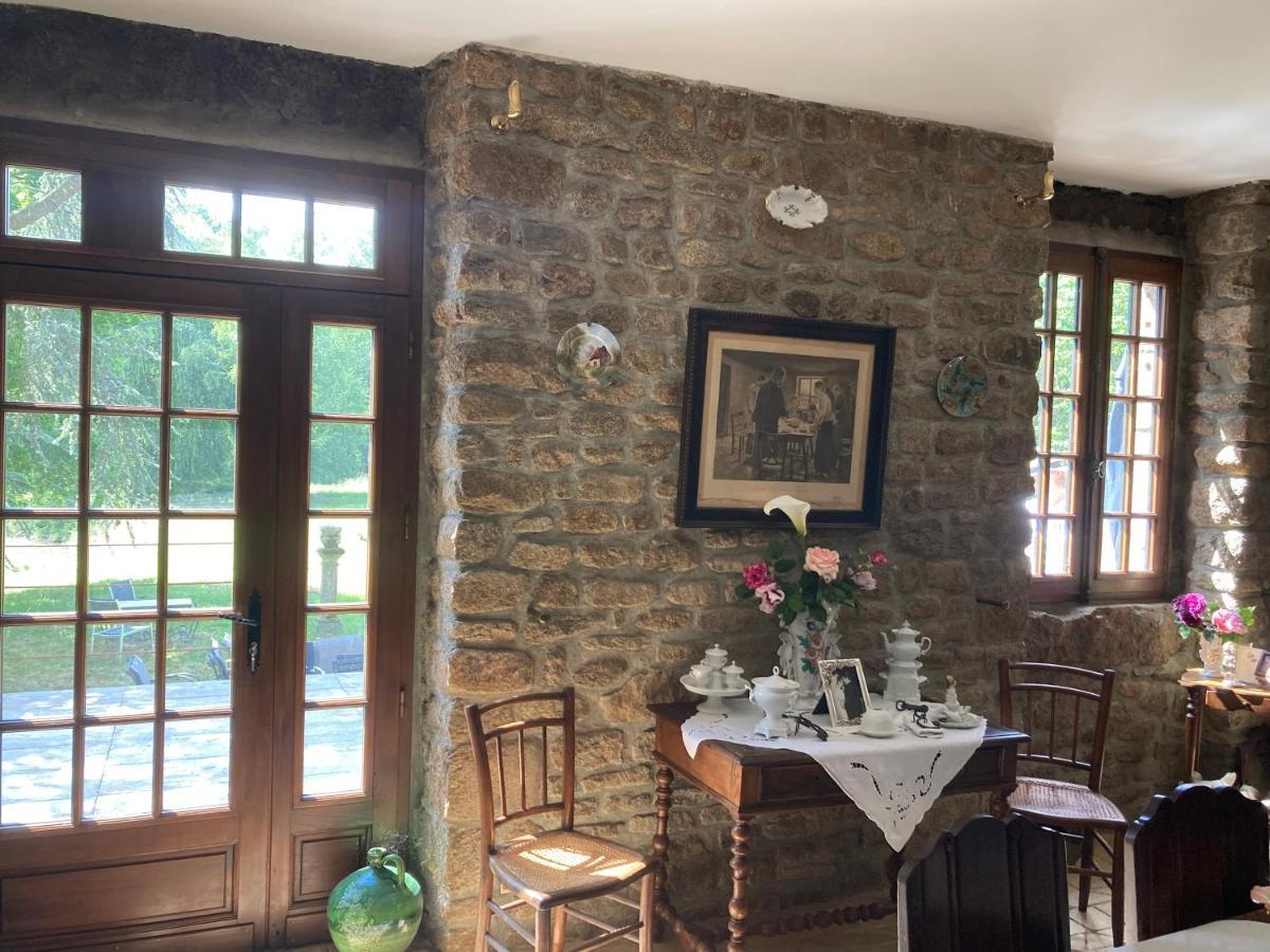 La Forge De La Coudraie Panzió Pleugueneuc Kültér fotó